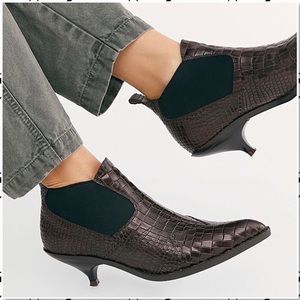 Jeffrey Campbell Brody Croc Brown Ankle Bootie NEW